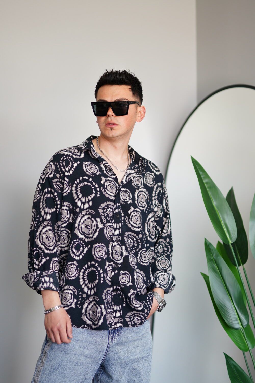 Oversize Çiçekli Siyah Uzun Kollu Gömlek - Görsel 2