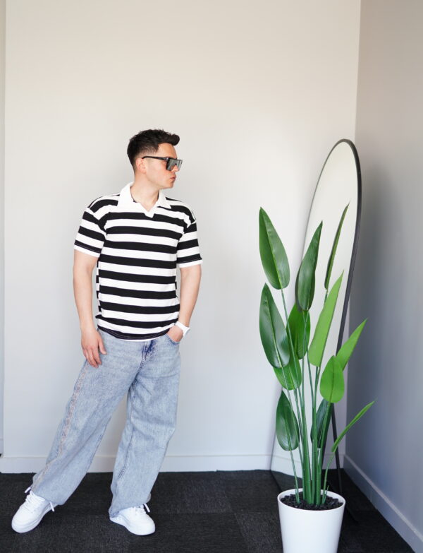 Siyah Beyaz Çizgili Polo Yaka Tişört