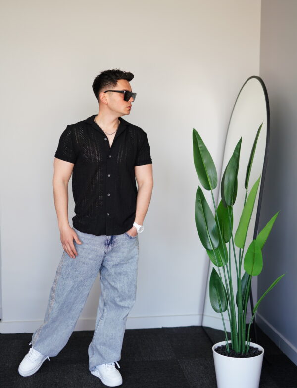 Siyah Triko Kısa Kollu Gömlek