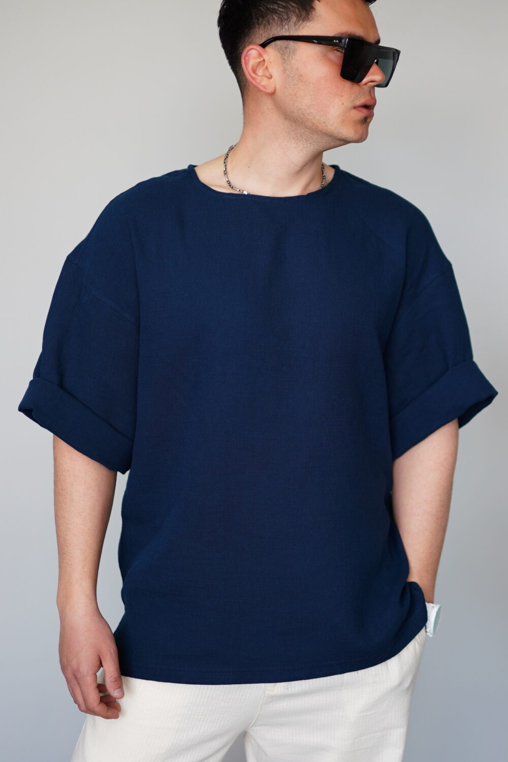 Oversize Lacivert Müslin Bisiklet Yaka Tişört - Görsel 3