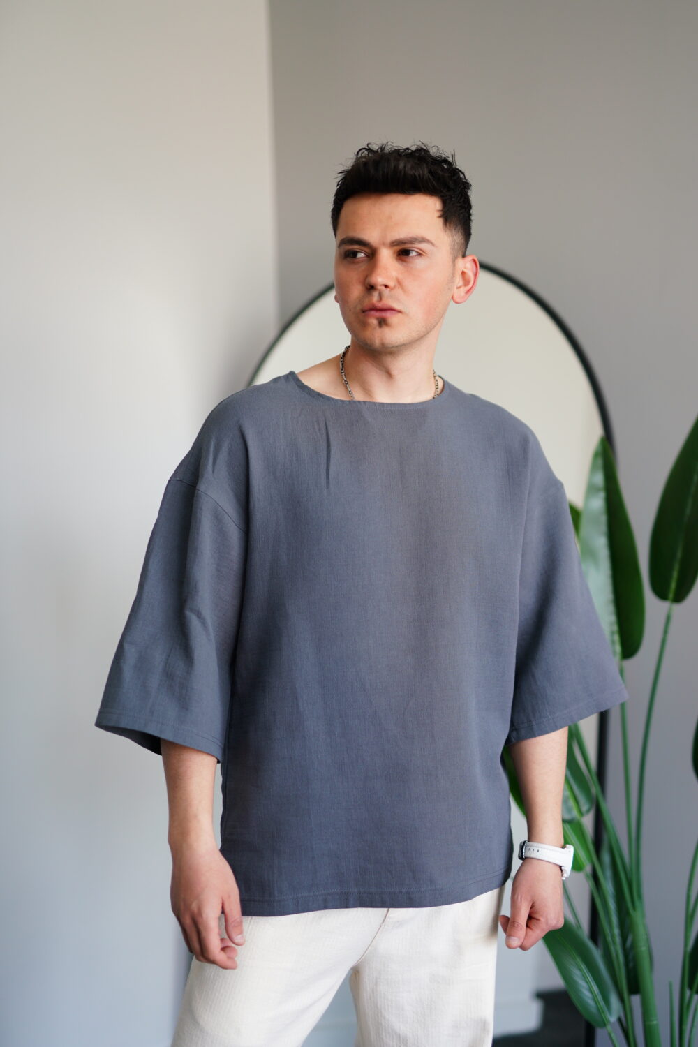 Oversize Antrasit Müslin Bisiklet Yaka Tişört - Görsel 2